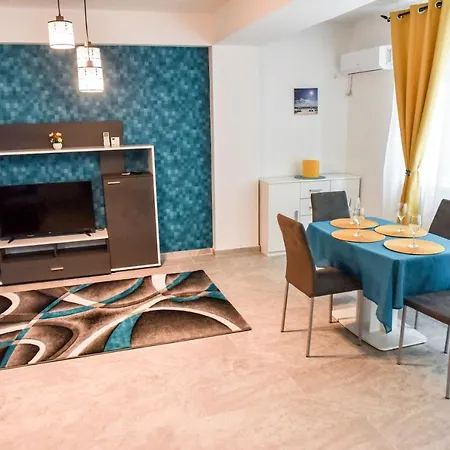 Apartament Patricia-mamaia Nord *