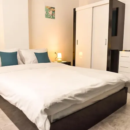 Apartament Patricia-mamaia Nord 아파트 *